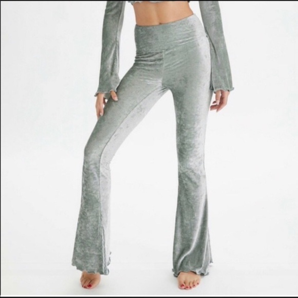UO out from under mint green velvet pant